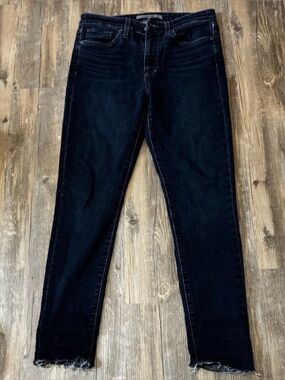 Joe’s Jeans Skinny Leg
